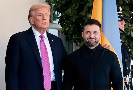 据报道，泽连斯基与特朗普在佛罗里达州的会谈将面临重大摩擦。基辅拒绝割让顿巴斯或扎