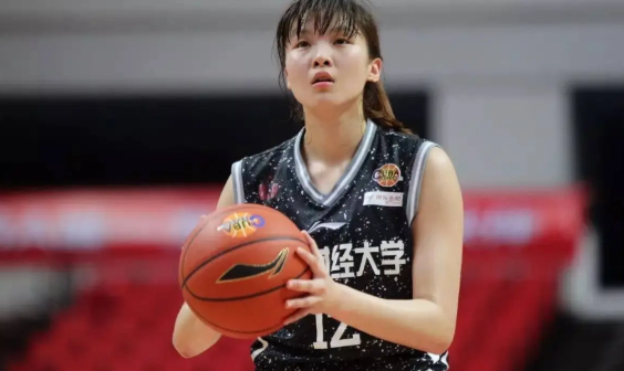 宫鲁鸣找到了他的前场双枪，李梦可以去商业代言了！击败印尼很轻松，她们实力差的太
