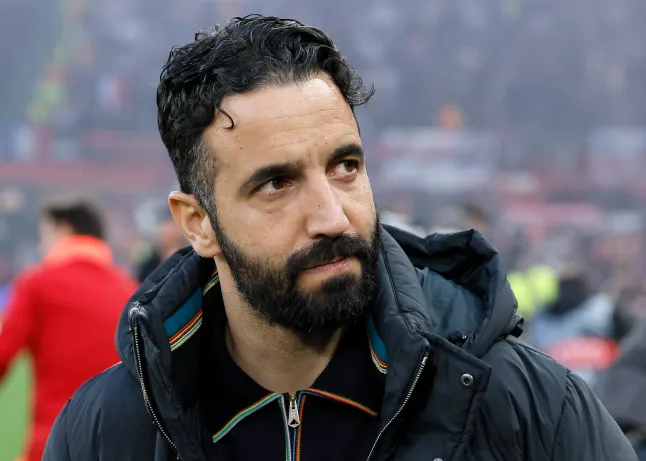 希勒: 不知阿莫林看到曼联表现会怎么想, 他不换阵型太离谱