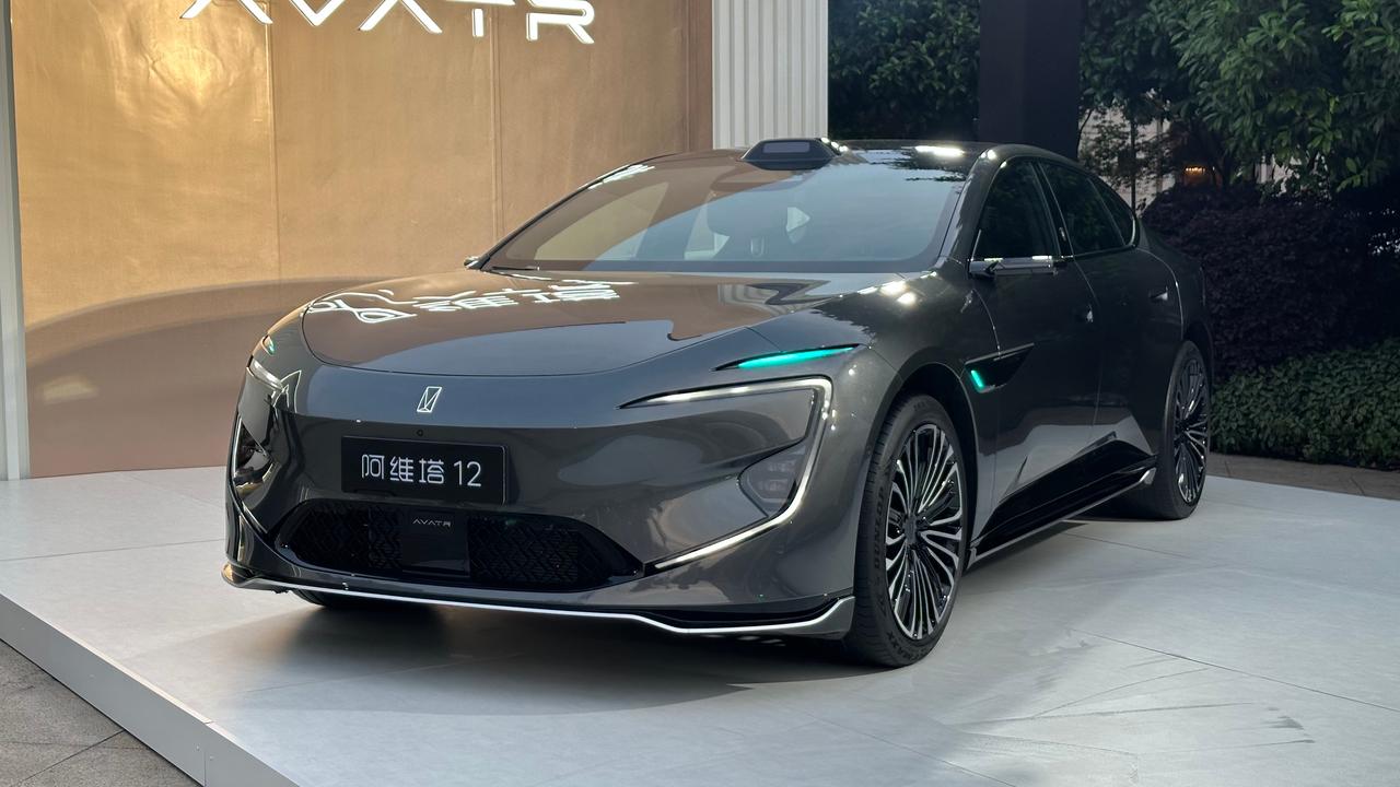 香不香？22.99-27.99万的阿维塔06T旅行车规格：4940*1960