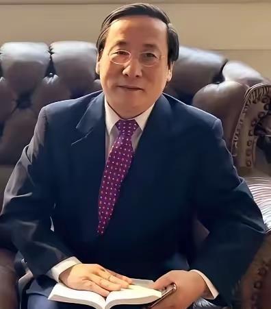 “中国的钱，是老百姓一分一分挣出来的，不是天上掉下来的！”高志凯在多哈论坛上把话