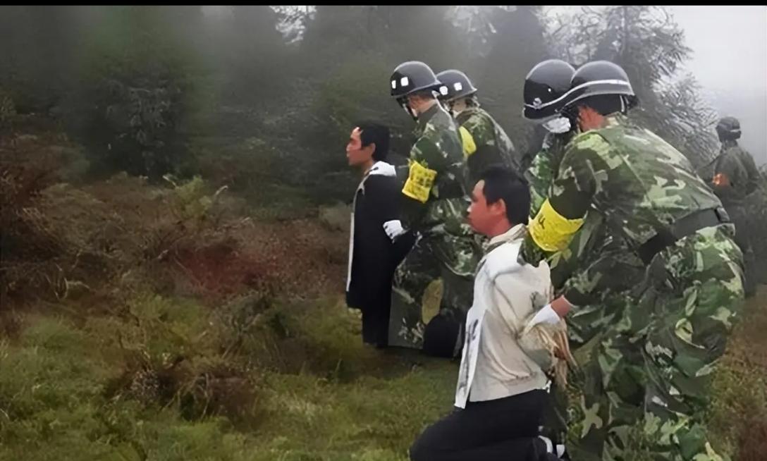 【东风导弹泄密案：从英雄到死刑，郭万钧一家三口的悲剧教训】说起