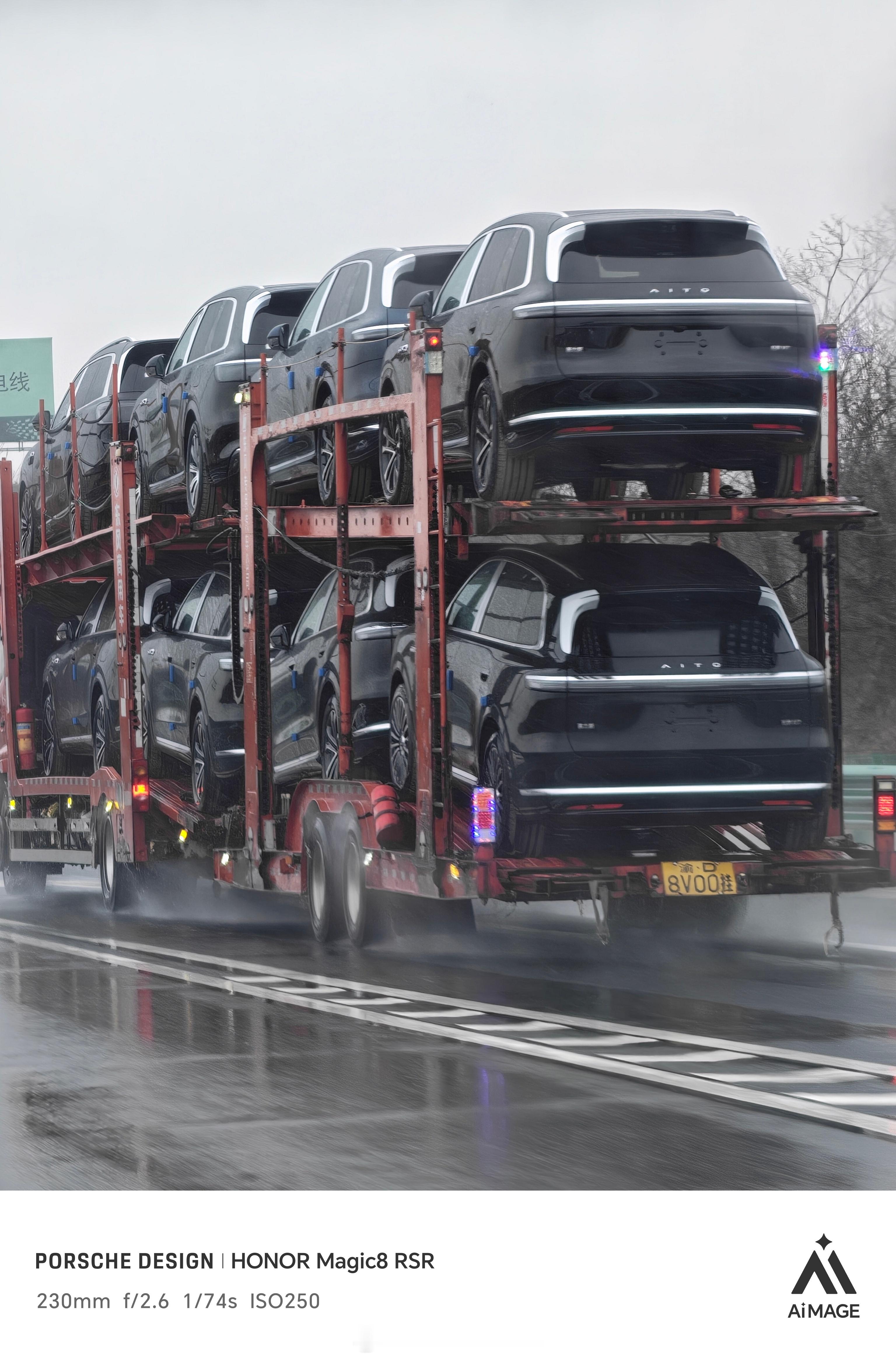 赶在过年前，又一批问界M7赶紧交付了