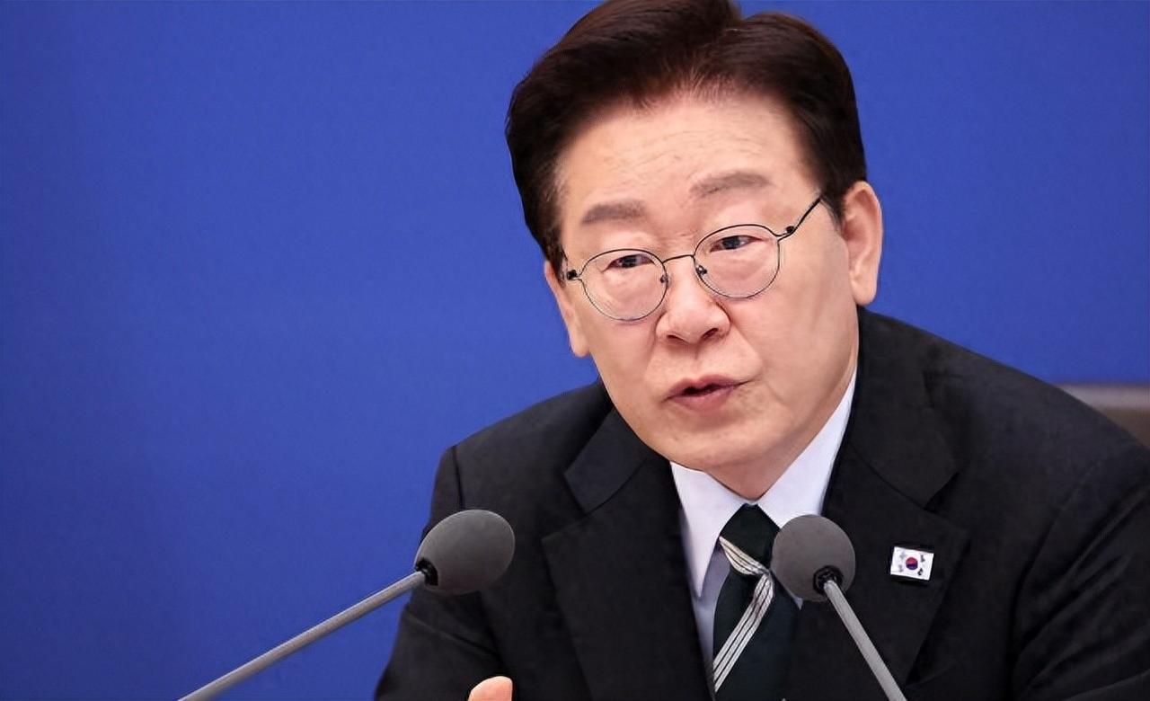 李在明民调狂跌，对中韩关系有何影响？ 韩国民意格局迎来标志性反转！据韩联社报