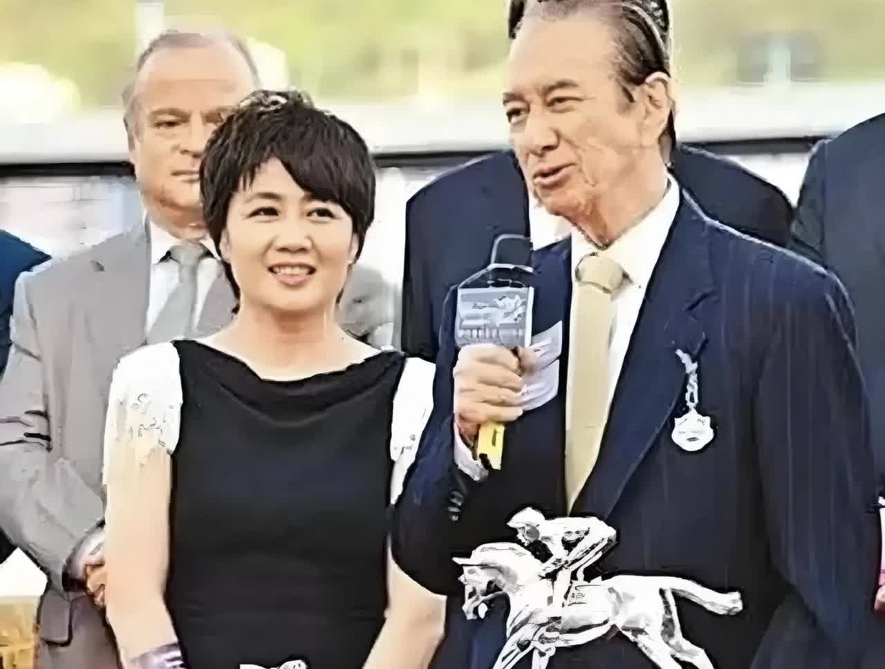 赌王能收梁安琪为4房，不是因为她长得有多么的漂亮，毕竟当时的香港女星，长得美的简