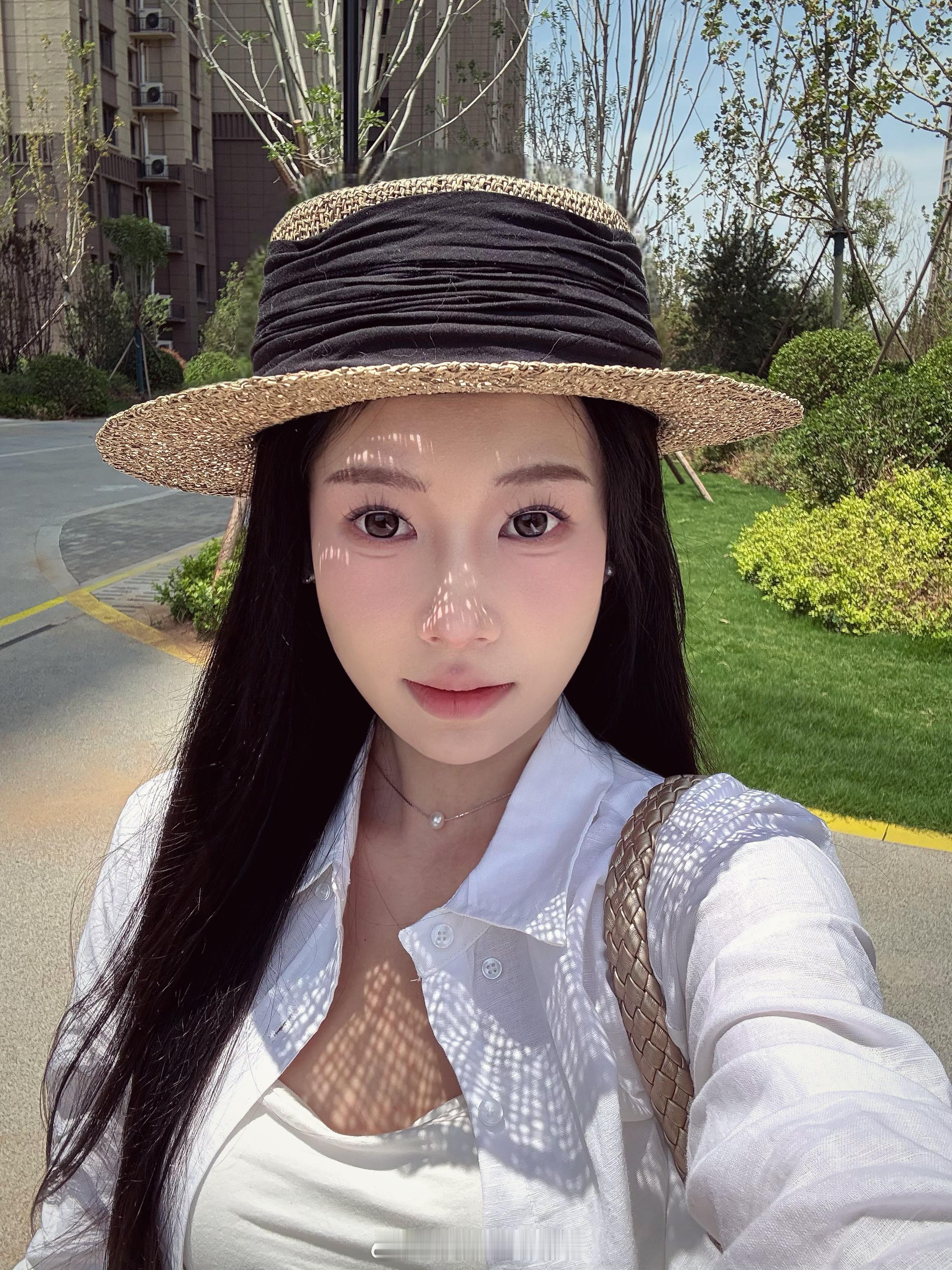 出门闺蜜们猜猜我去干啥​​​
