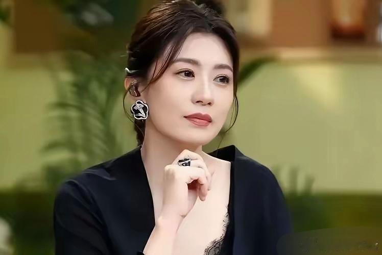 假设哈，当初孙志浩不离婚，或许他不会只有梧桐妹一个孩子，甚至儿子也能拼出来贾静雯