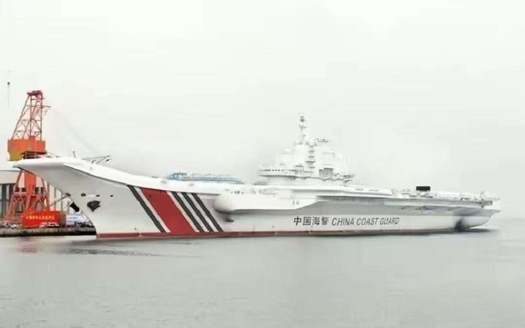 为什么海军要单舰满世界溜达呢？ 因为不敢回港，据说有海警那班人天天拿着白色油