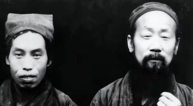 1937年，红军排长负伤，经过一座古庙，想留下养伤。51岁的老道却摆手说：“想活