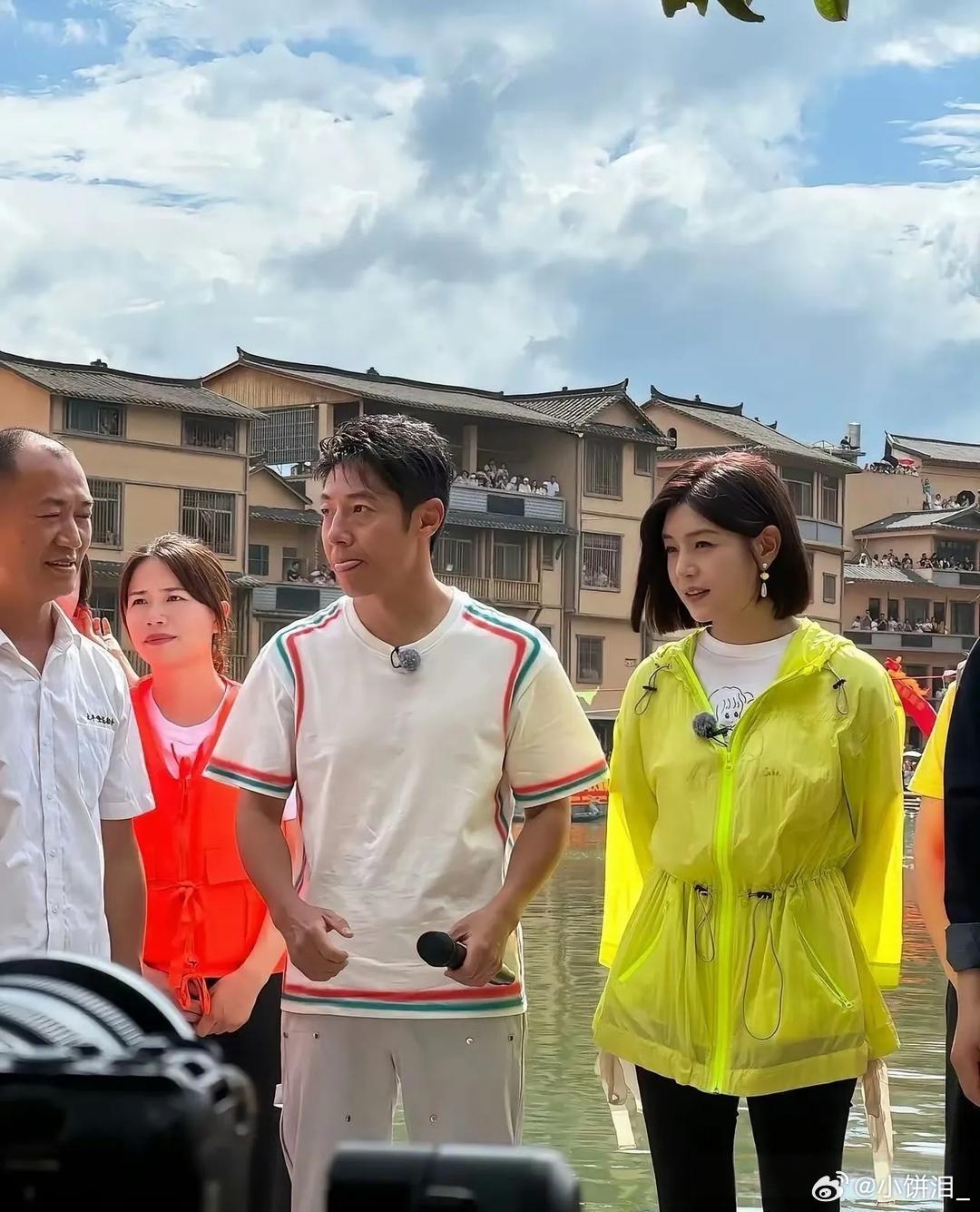 陈妍希生图好恐怖啊，一张娃娃脸说她是大学生也不为过！