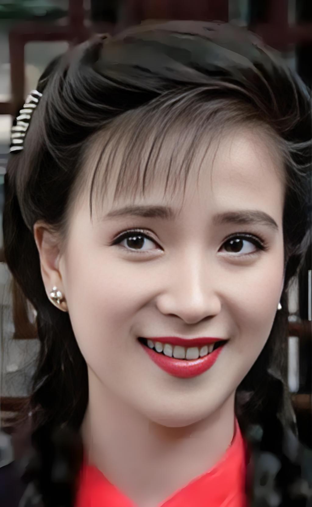 太美的女人婚姻总是不太顺利，何晴也不例外。第一段与刘威的恋情，何晴要事业，刘威渴