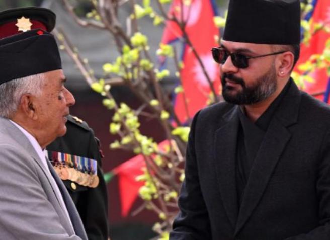 尼泊尔政坛最近像突然切到“青春偶像剧”频道，以前总理不是七十起步就是八十打底，几