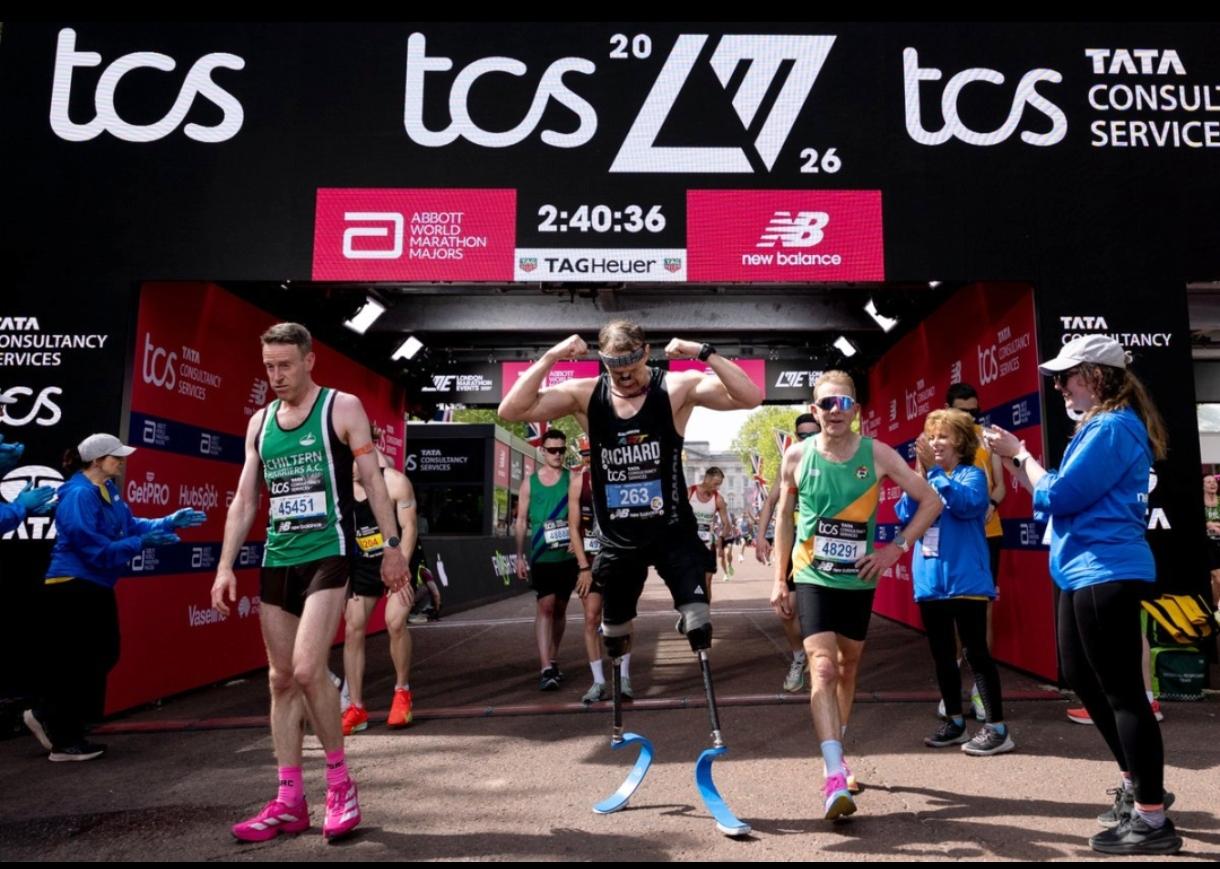 致敬！刀锋战士伦敦马拉松再创奇迹！2026伦敦马拉松，除了人类全马破二的传