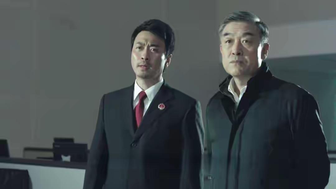 《人民的名义》中，抓捕丁义珍的时候，季昌明为什么非要向省委汇报？这个问题问到