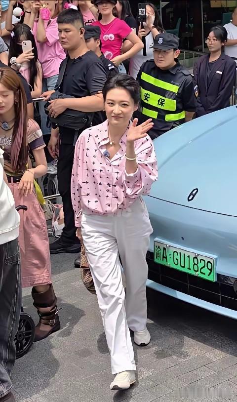 天呐，差点没认出来，美人迟暮，我们的女神也老了！