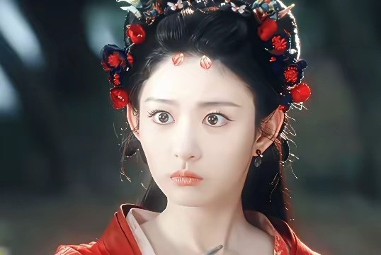 于正捧人，有时候灵，有时候就是死活不灵。你发现没有？同样是他“喂资源”，白鹿和赵