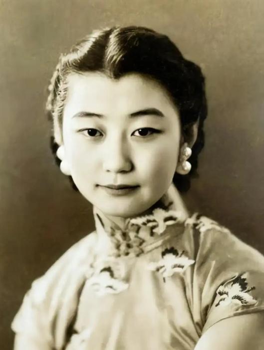 2003年，养老院有一个90岁老太太被一口水饺噎死了。可当工作人员清理她的遗物时