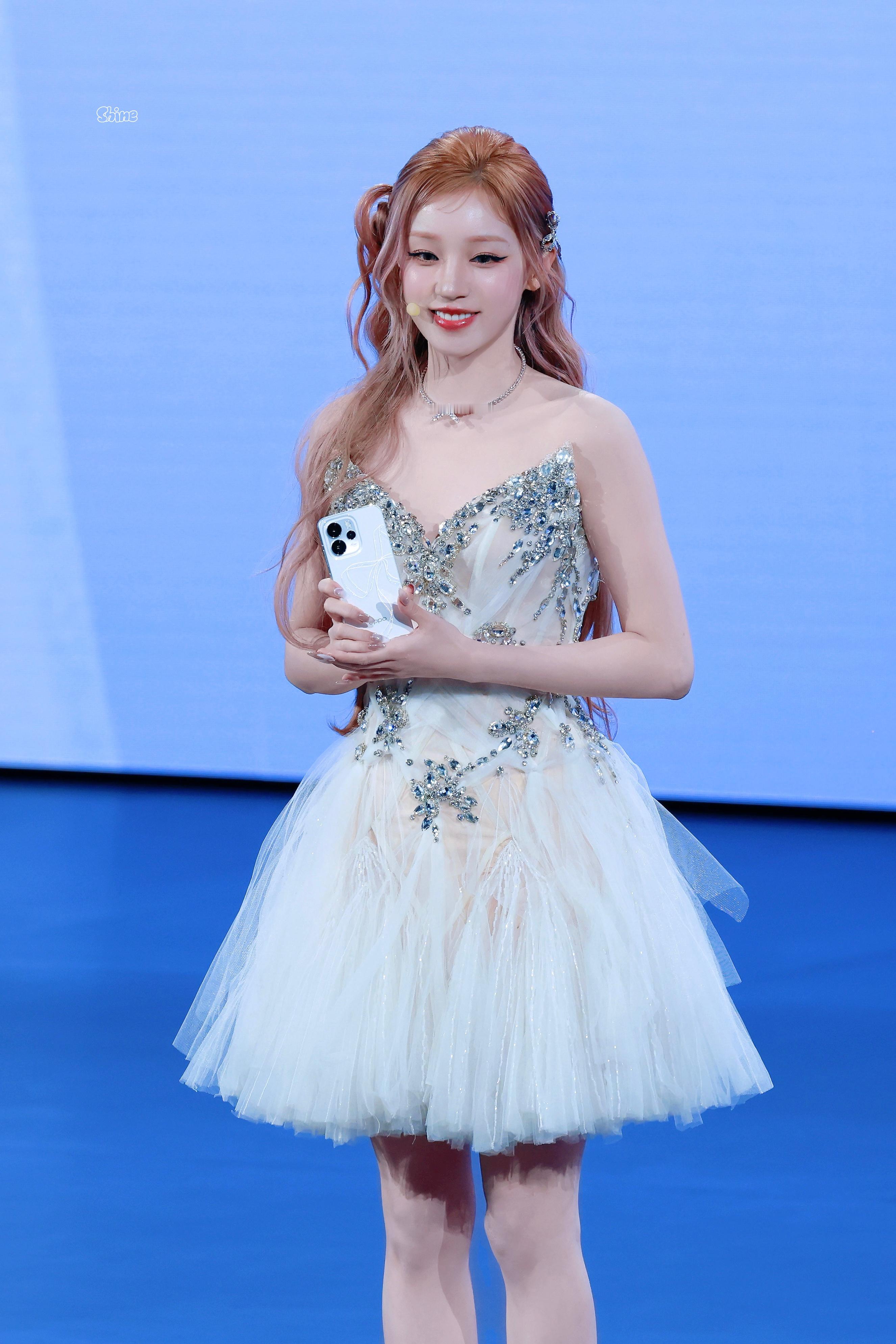 宋雨琦OPPOReno15系列发布会饭拍，雨琦今晚太美了✨