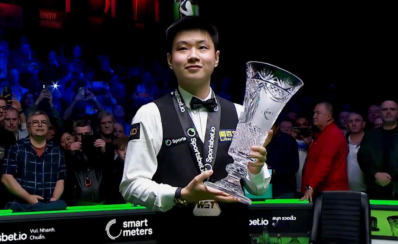 赵心童10-7战胜希金斯，夺得斯诺克球员锦标赛冠军北京时间2月23日凌晨，斯