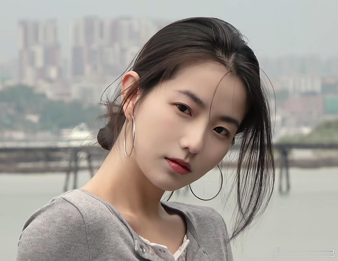 清纯女孩气质穿搭小姐姐街拍