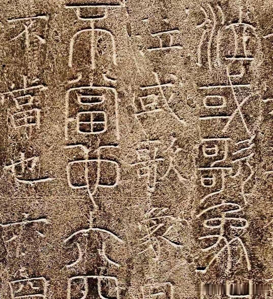 靖康二年三月，金兵从汴京撤走的时候带走的不只是两个皇帝，队伍里还有三百多枚编钟，