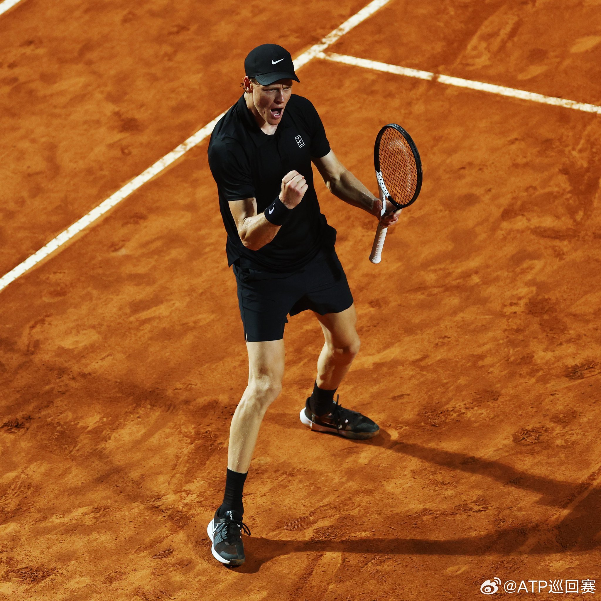 头两号种子携手晋级八强👊ATP1000罗马大师赛第四轮，头号种子辛纳7-6