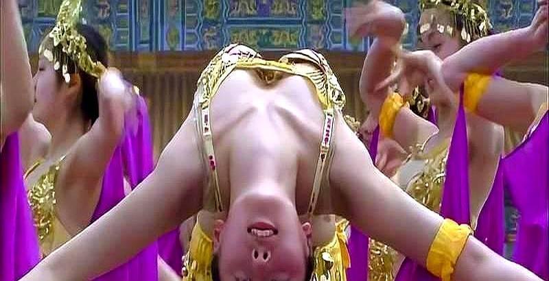 一张满是坑的脸，吊打所有剥壳鸡蛋。你现在打开一部古装剧，主角个个都是磨皮脸