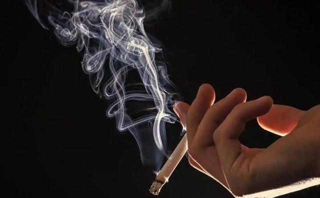 吸烟的危害几乎人尽皆知，但为什么很多人依然无法戒掉这个习惯？有些人可能只是偶尔觉