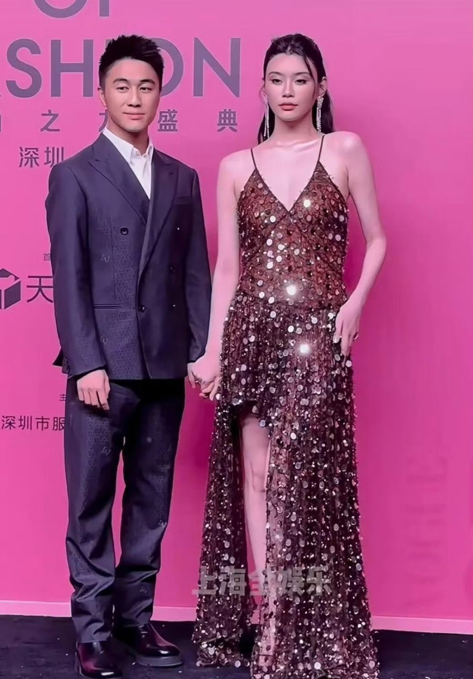 何猷君把奚梦瑶宠成了宝，宁愿自己穿增高鞋也不让她换平底鞋！