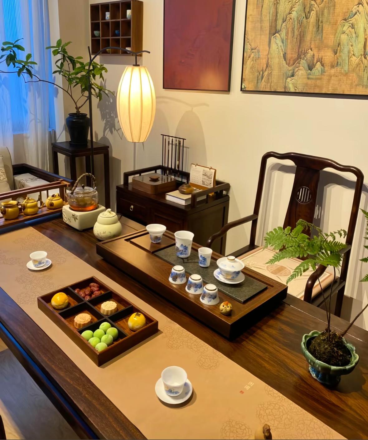 今日运势：乙巳年丙戌月丙子日2025.11.3日鼠：小吉工作有突破牛：