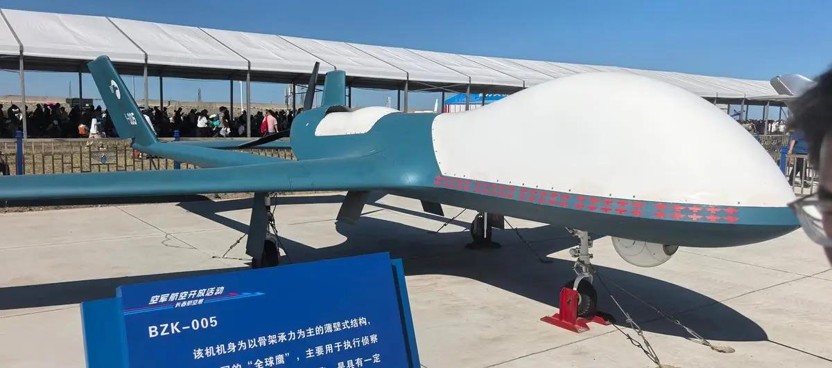 续航碾压美式MQ-9！国产长鹰-E爆红欧洲展会，中东多国争相求购另有隐情2