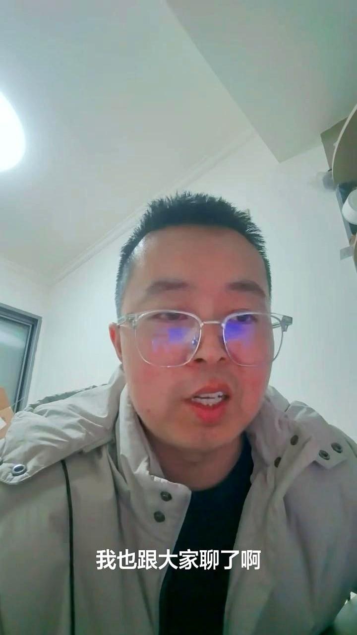 终于明白明星和普通人的次元壁了。丁禹兮这哥们儿，在上海拍新剧《司宫令》，愣是