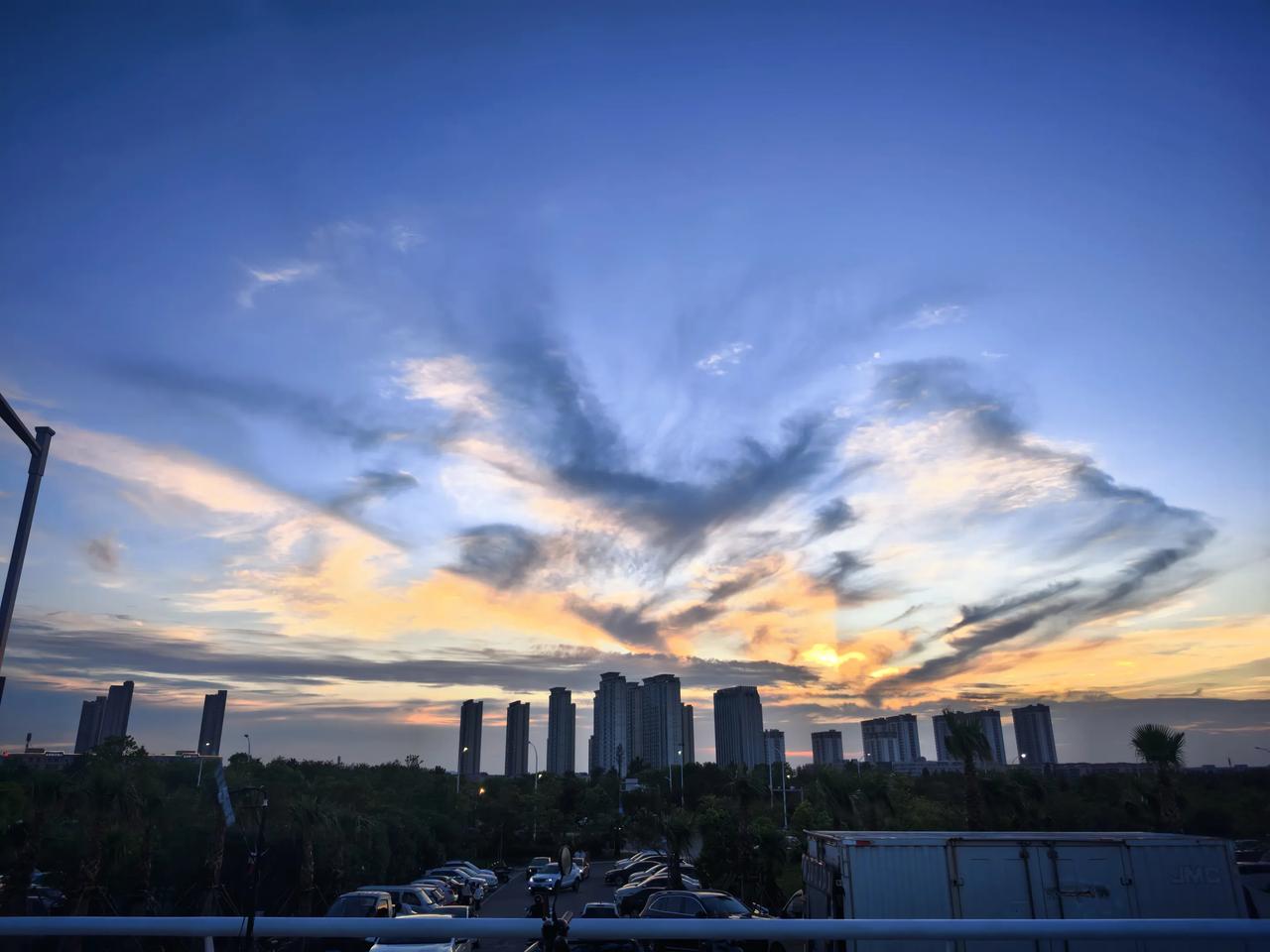 乌克兰基辅又传来坏消息！2026年8月22日，乌克兰首都基辅突然拉响防空警报