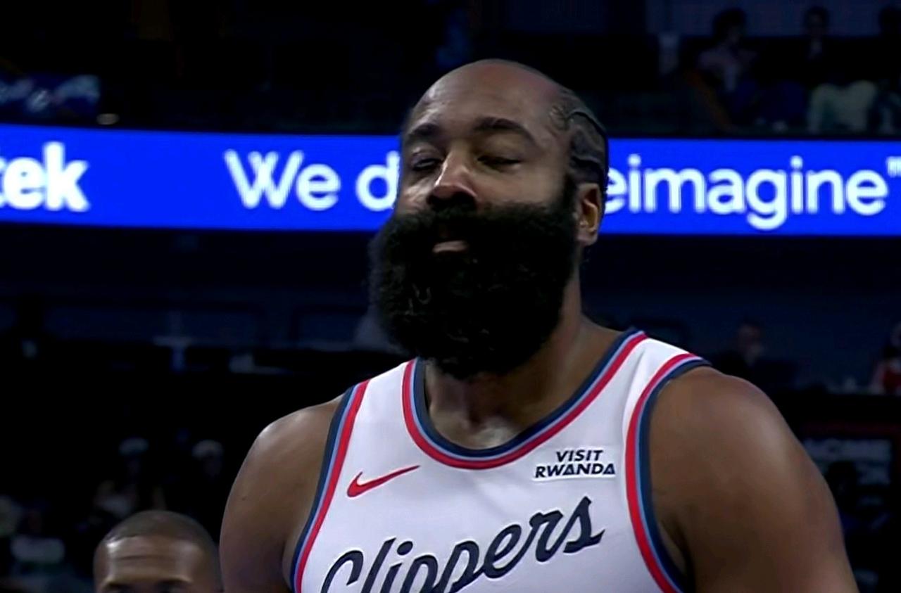 nba史上最老的40+3双诞生了！36岁的哈登鏖战51分钟，逆天狂飙41分1