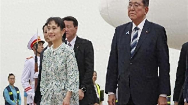 日本首相石破茂:18岁对太太一见钟情苦追8年,结婚42年有俩女儿