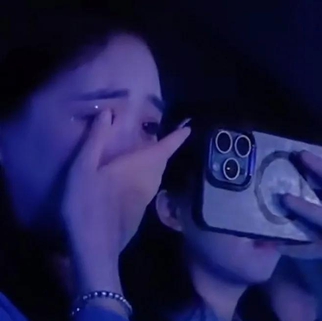 为什么看刀郎演唱会的几乎都是经济独立的人很佩服一位网友的评价：看刀郎演唱会的都