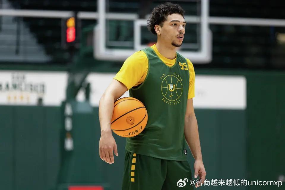 NCAA周三正式宣布前旧金山大学先发后卫MarcusWilliams因为违反体