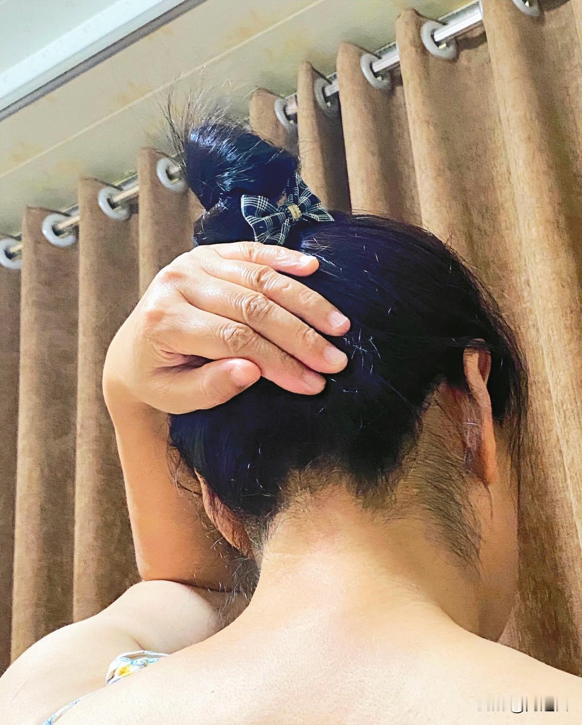 话虽然露骨，但，事确实是这么回子事：小时候亲戚对你好，那是因为父母有人缘、有