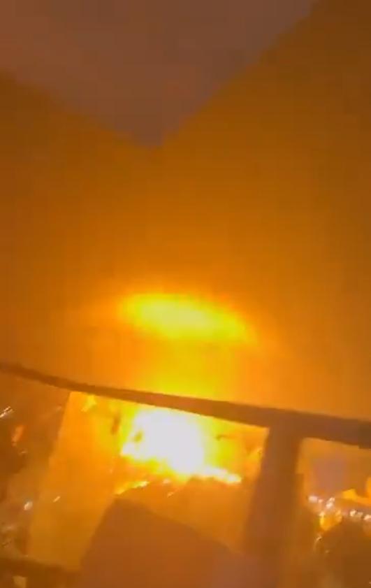 伊朗总算强硬了一次，20倍导弹不断命中以色列：打响第六波导弹反击！当地时间15