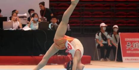 2018年，体坛最大败类：卷走44亿逃去美国，如今买飞机住豪宅生活潇洒。这位中国