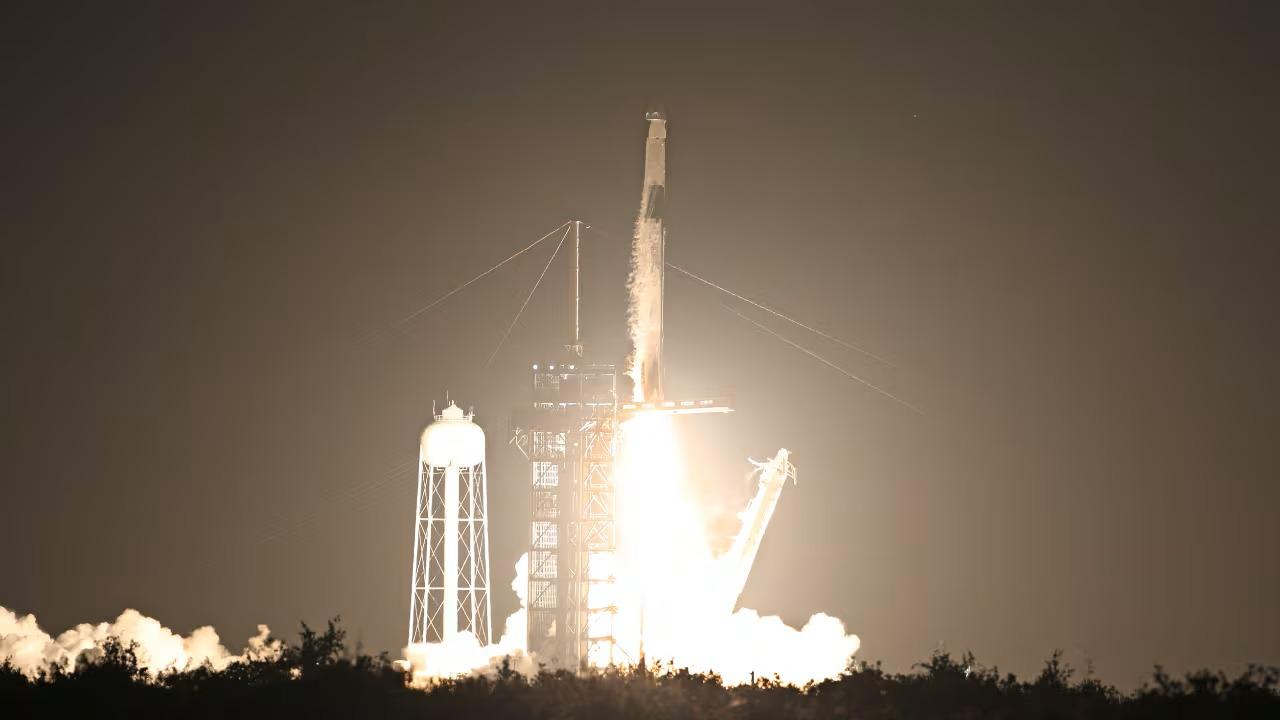 🚨🇺🇸星舰在11个月内发射次数已与NASA航天飞机持平2025年猎鹰