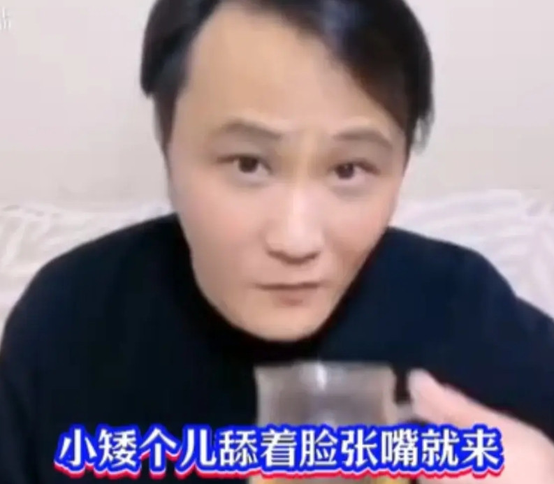 郭德纲到底有多少个大徒弟，恐怕只有他自己才知道。前几天老郭直播说了范振钰给他介绍