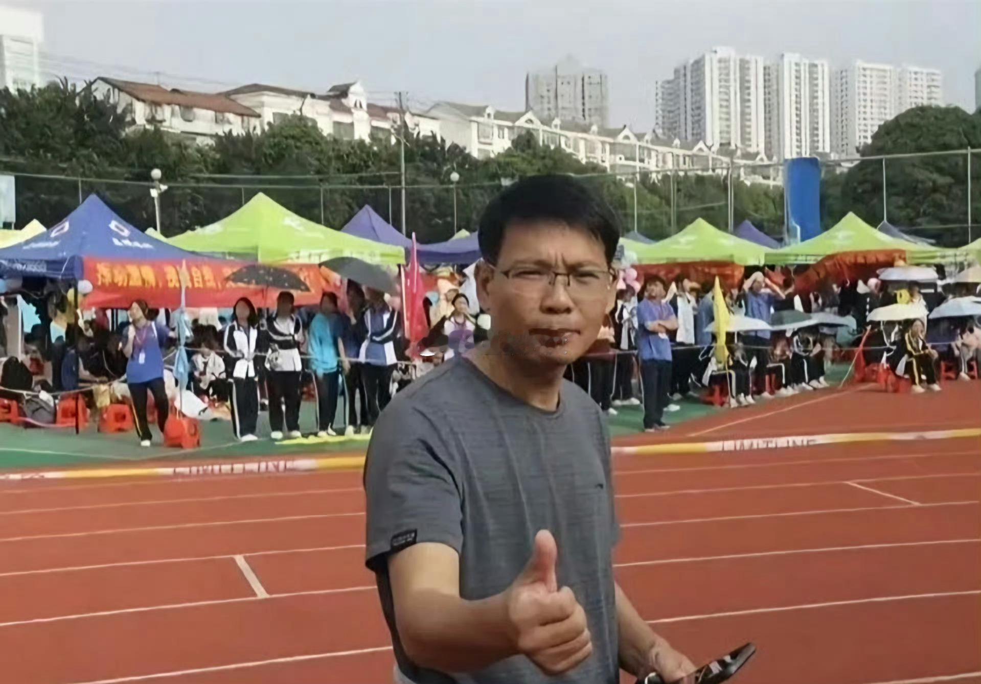 正义不会迟到，愿小姑娘下辈子遇上好的班主任唐毓文被判18年