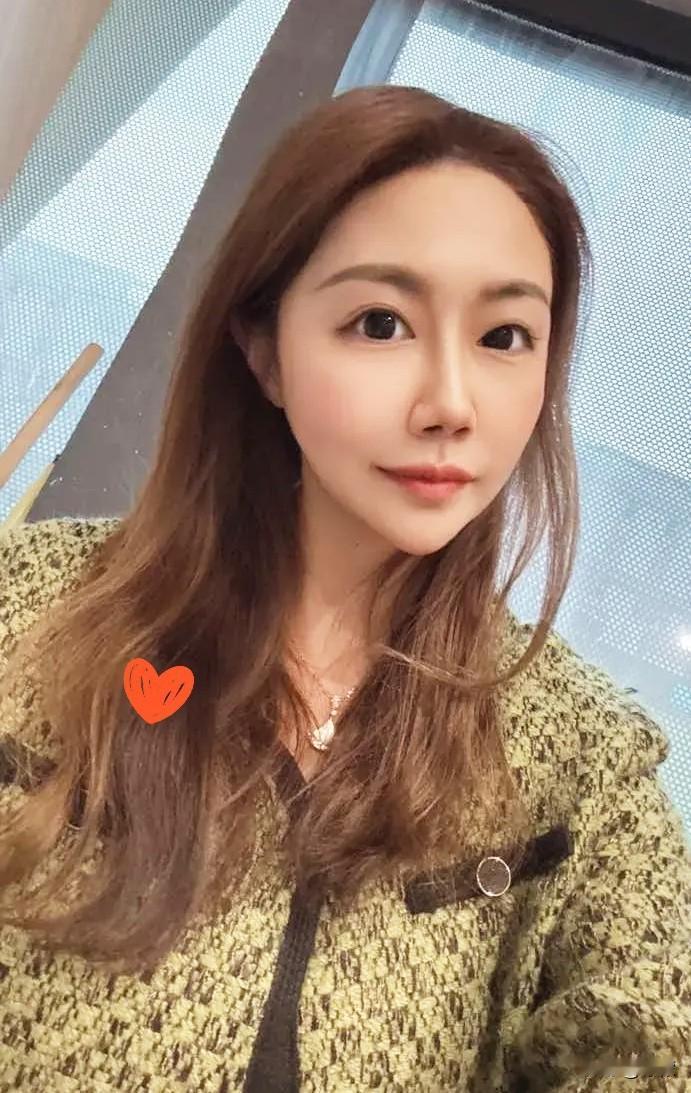 大表哥今年已经37岁了，还没有娶到老婆。终于在某聊天软件认识了一个单身女人，人