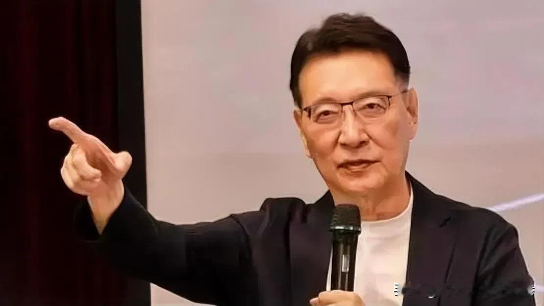 内斗的国民党还有救？台湾省著名网红Cheap发话：把赵少康的嘴贴起来送去非洲
