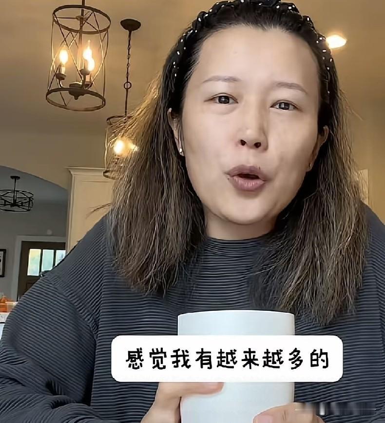 小黄抑郁的原因找到了…网友都在讨论她老公有偿公开捐精，还承诺以后孩子可以找
