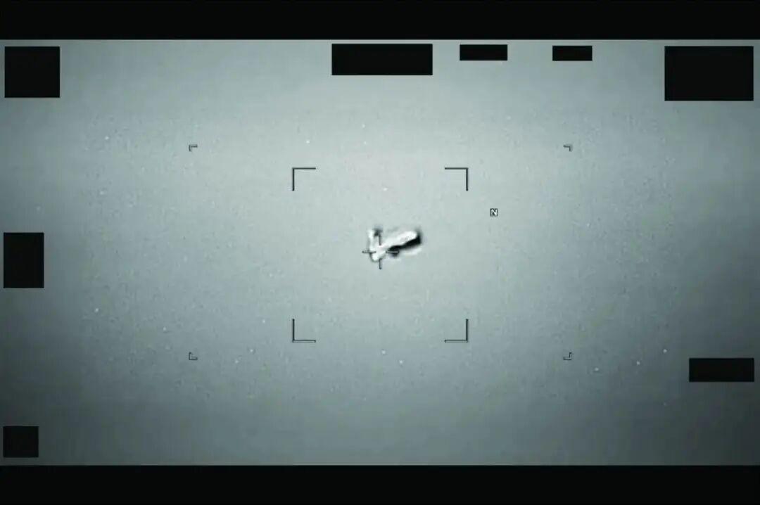 周五，特朗普政府公布了一批前所未见的“不明飞行物”（UFO）文件，其中包括一组展