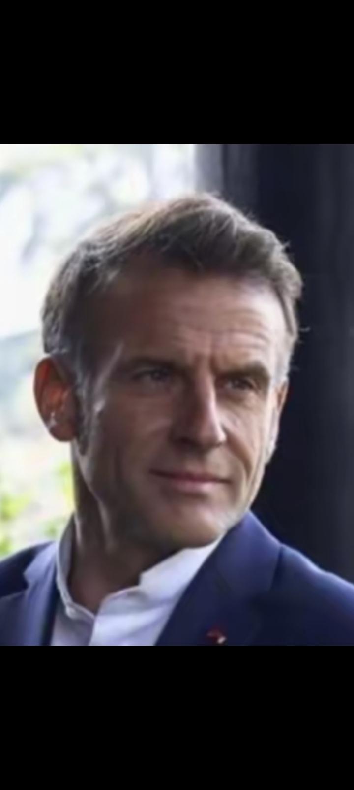 凝望成都，马克龙记住东方。少年不知愁滋味，1977年出生的小龙已经干了8年总统