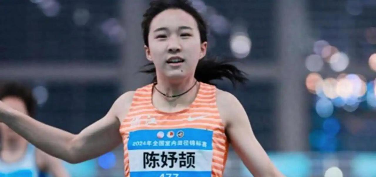 17岁的陈妤颉跑出11秒06拿下百米金牌后，教练吴亚存却下了一道死命令：18岁之