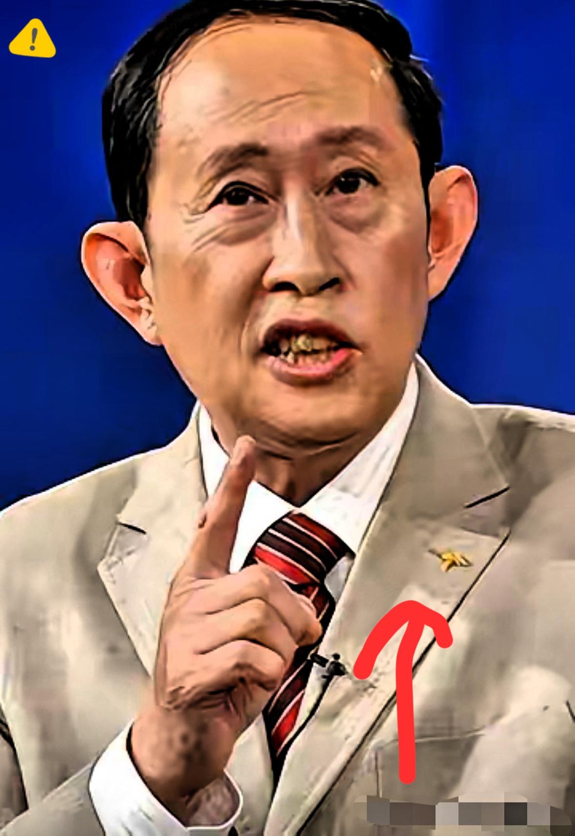 王立群教授说：“用权力泡女人，女人在你面前服服帖帖；用金钱泡女人，女人仍是满脸不